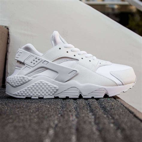 nike shoes huarache women's